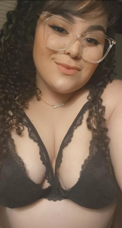 I look better with them on 😏