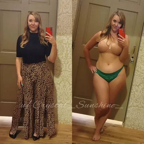 Want to cum in the dressing room with me? 😉 [F48]