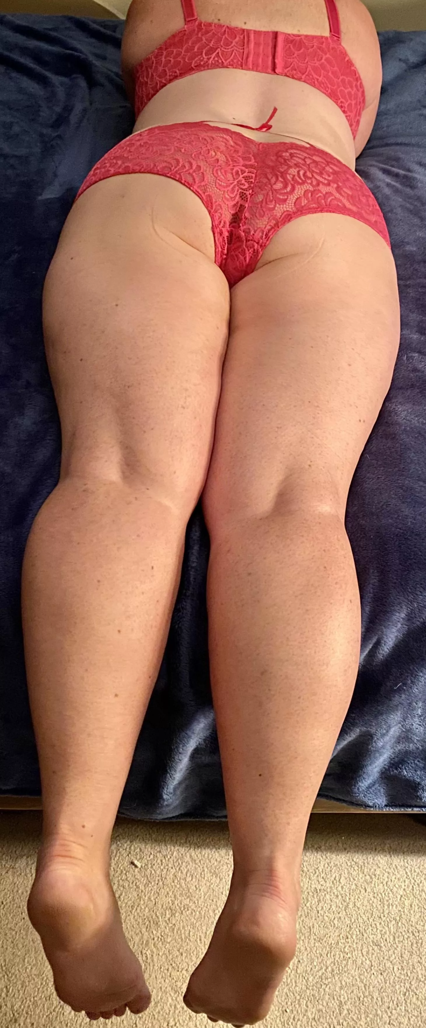 Who wants to give her a go? Who wants to give her a go?