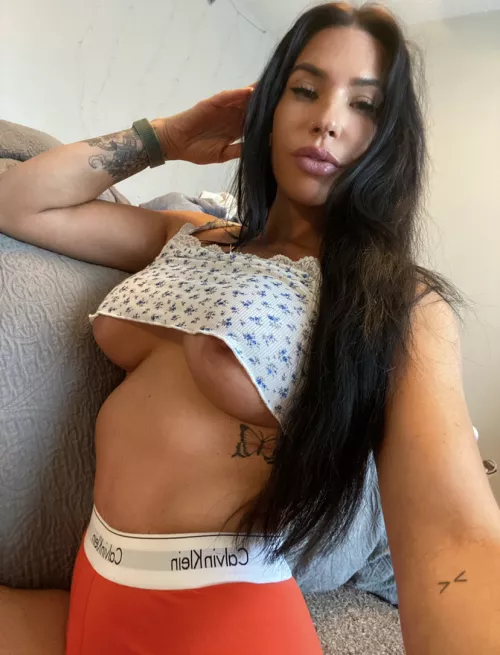 Mommy loves when you play with her tits [image]