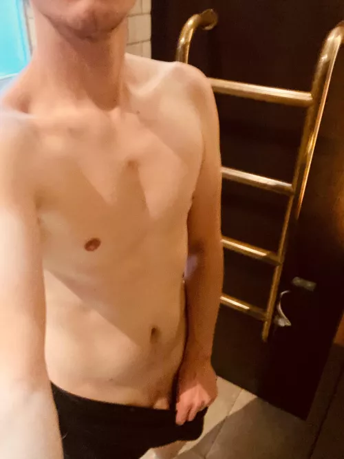 I got vertigo. Would you climb that golden ladder for me [M35]? I‘ll be right behind you.