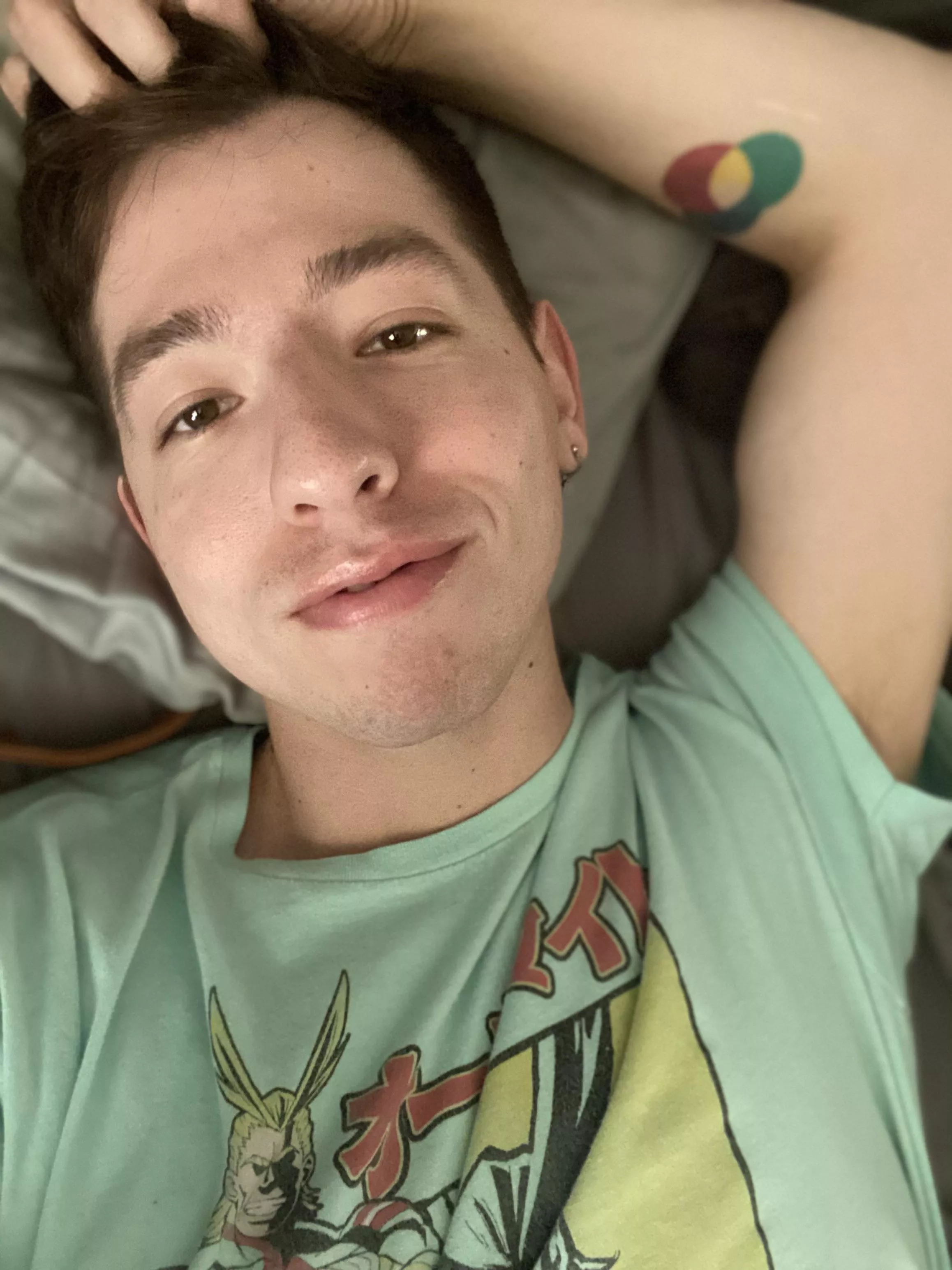 No internet to play games, but it’s my cake day