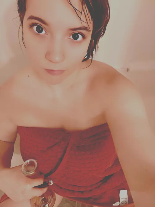 smoking in the shower is the best, no? 28F bi (mild nsfw)