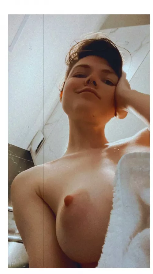 I would make my day if at least one person loves my perfect tits