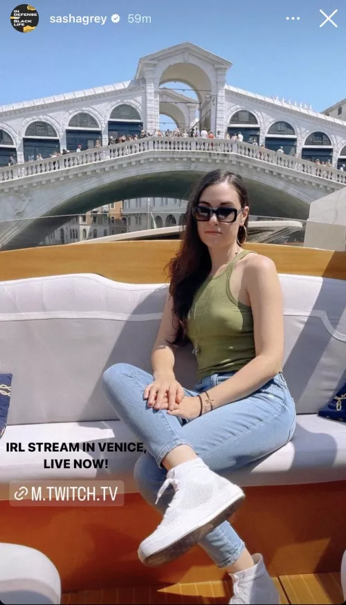 Looking beautiful on her trip to Italy