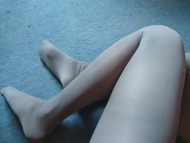 So you want finish inside or on my feet today? 🙄😳