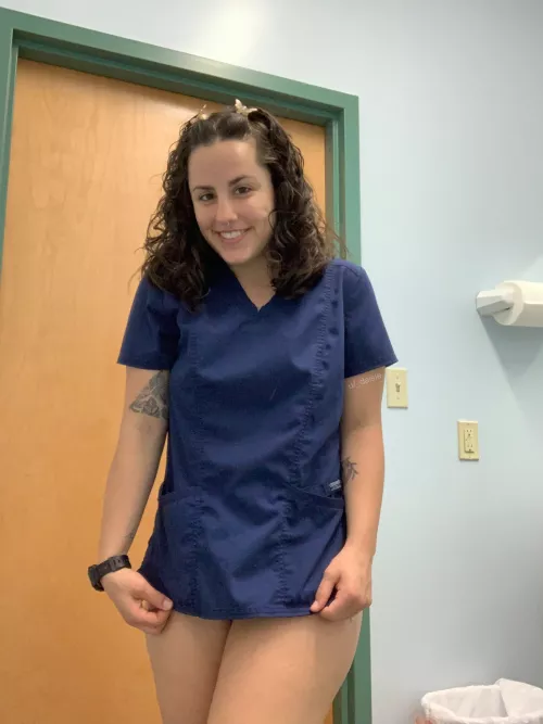 i'm a vet tech, lick my pussy?🐱