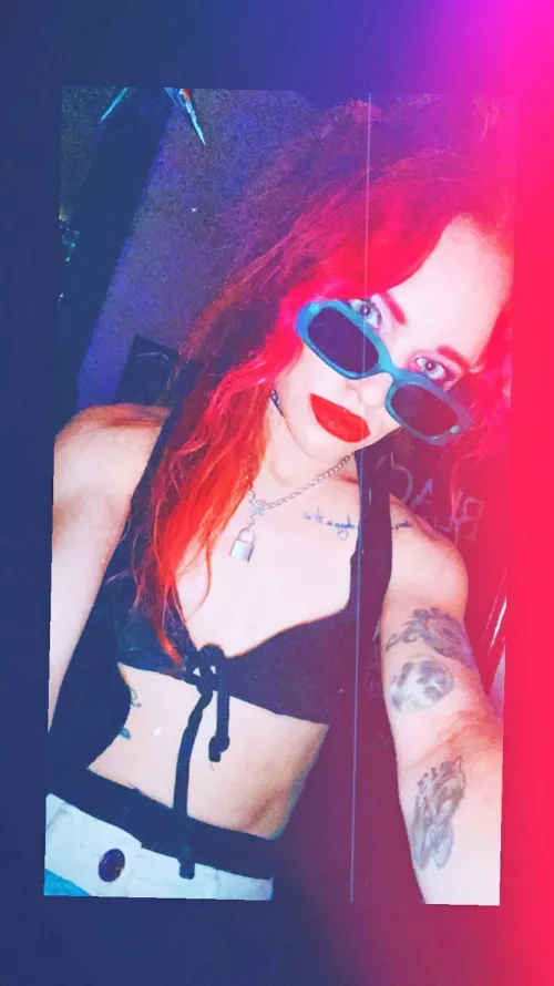 anyone not able to go to hard summer today and selling their ticket? 😬 🙏