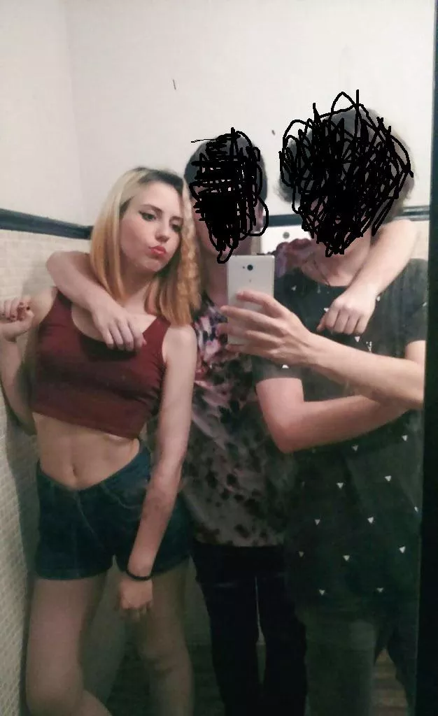 croptops are perfect when i go out to dance with my buddies