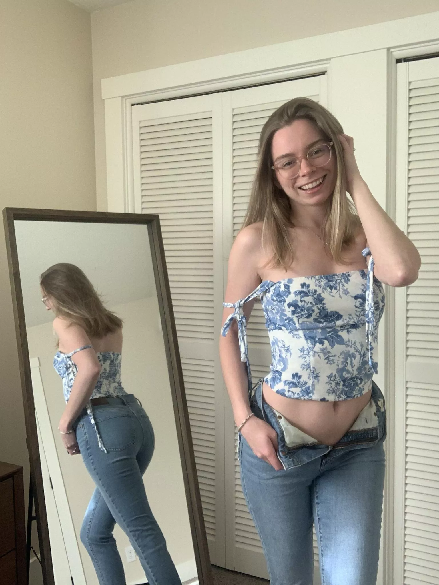 Let's leave them on when you fuck me Let's leave them on when you fuck me