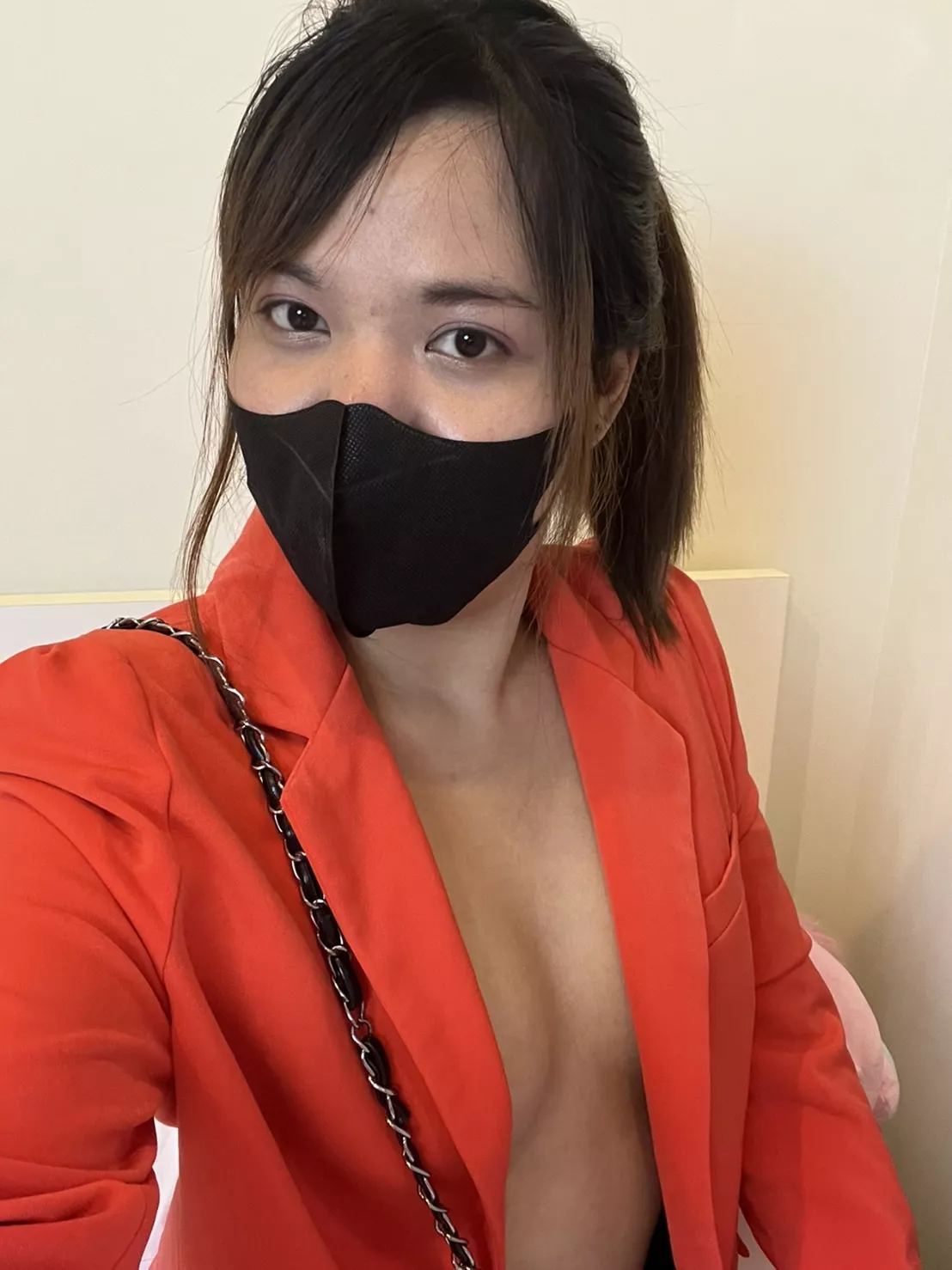 In sexy mood for selfie 😉