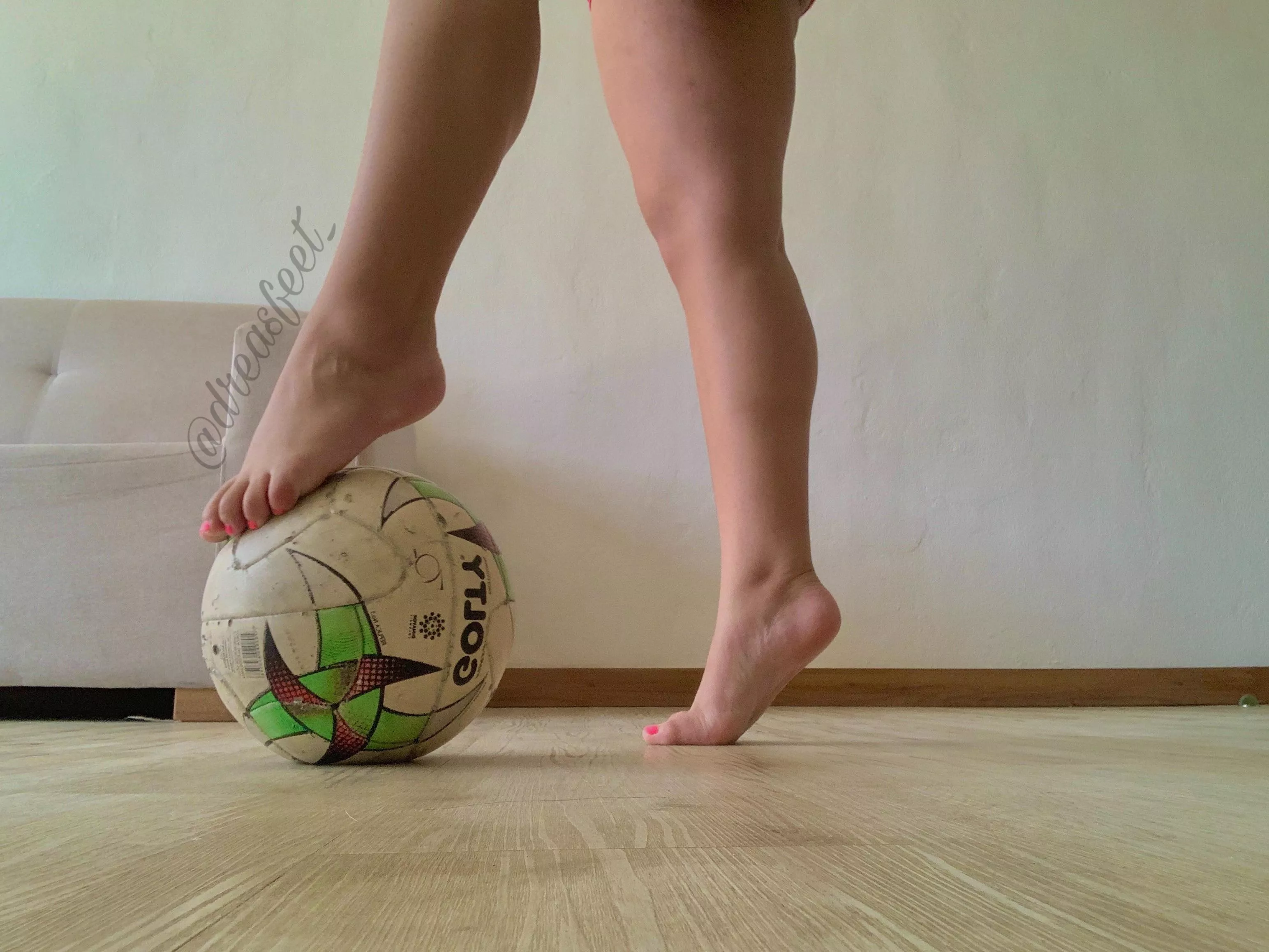 Don’t let my picture trick you, I’m awful at sports but I bet my pretty feet make up for it😉