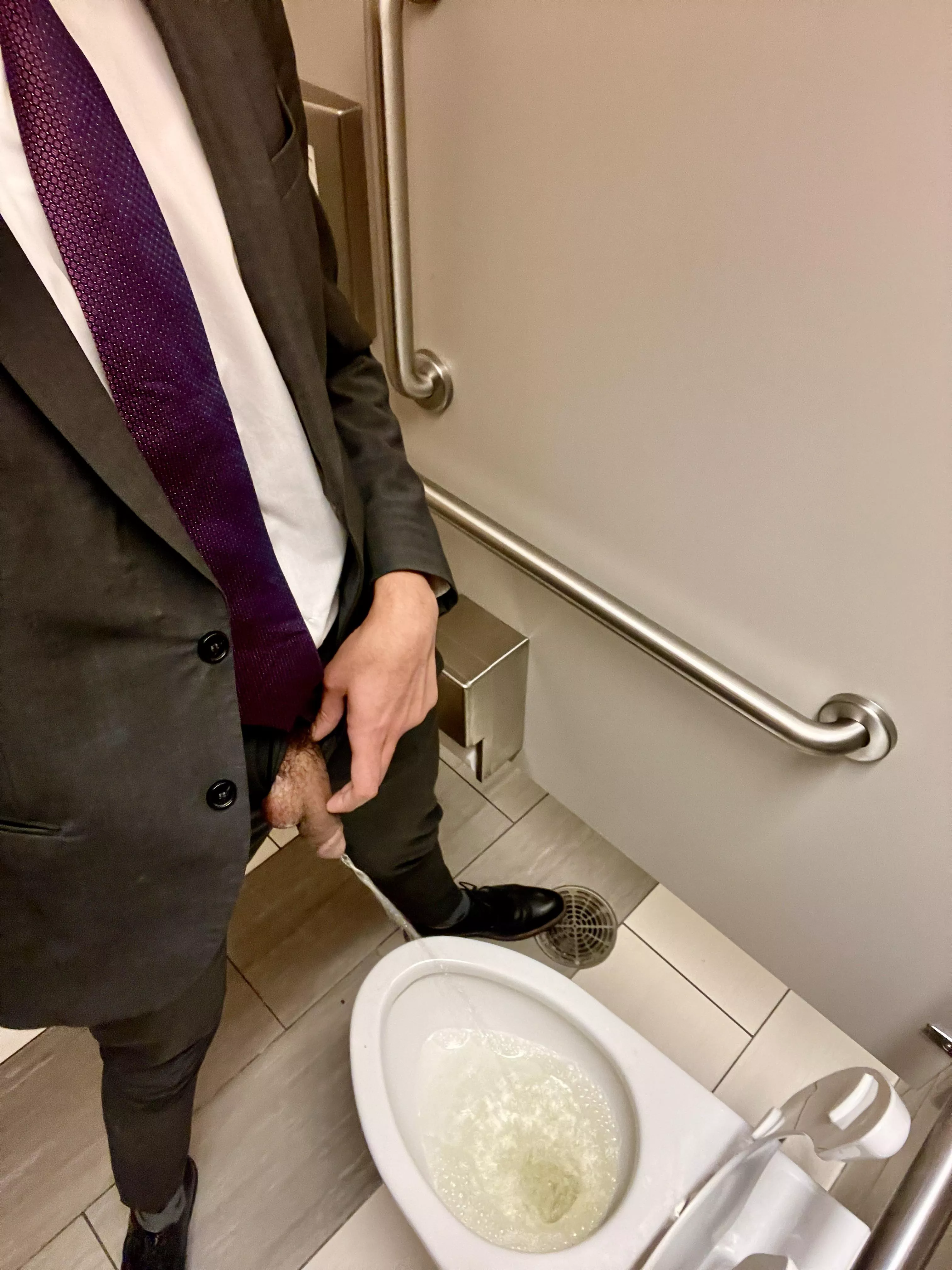 Pee shy here. Would you let me drink your piss?