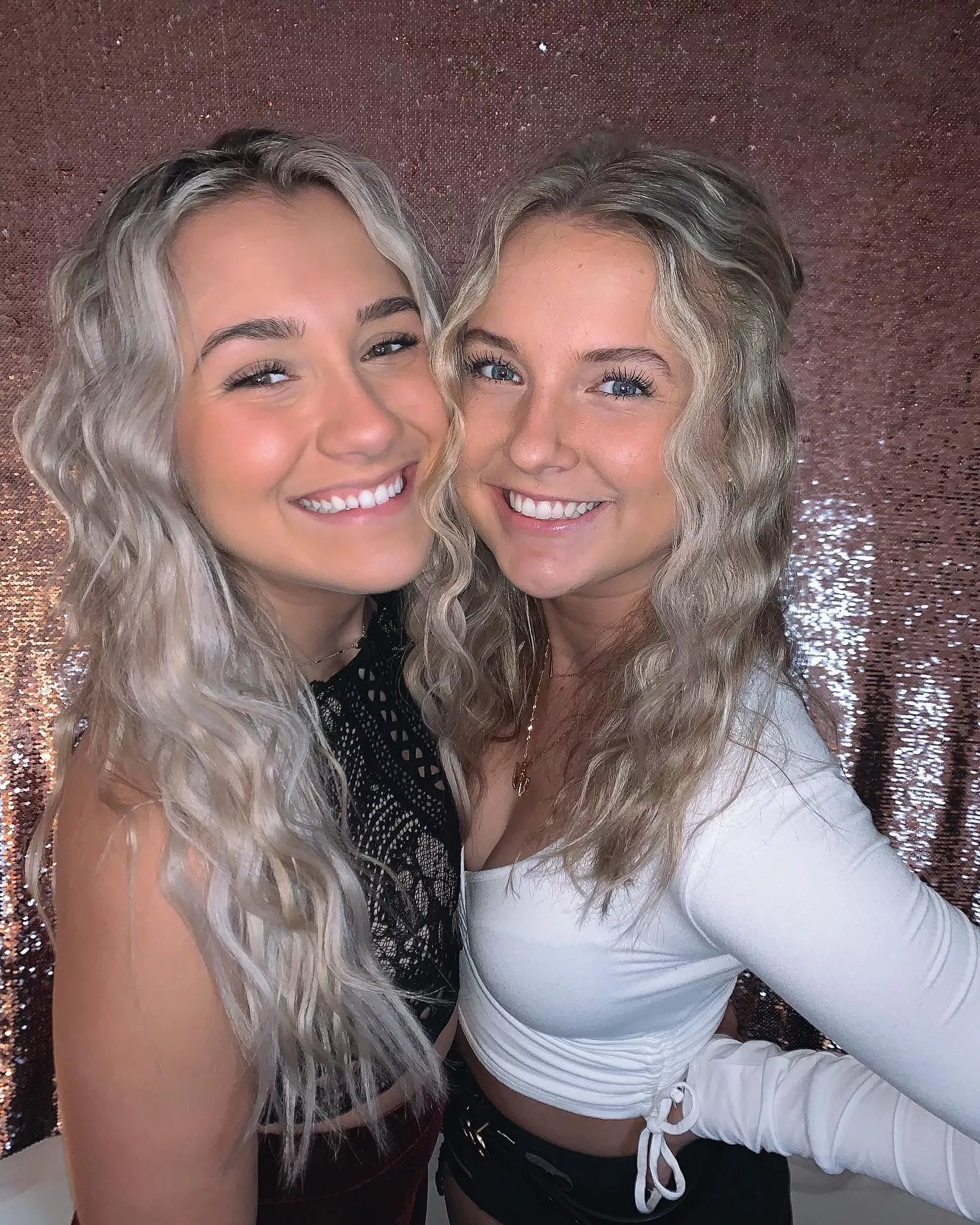 Wavy Blondes Wavy Blondes