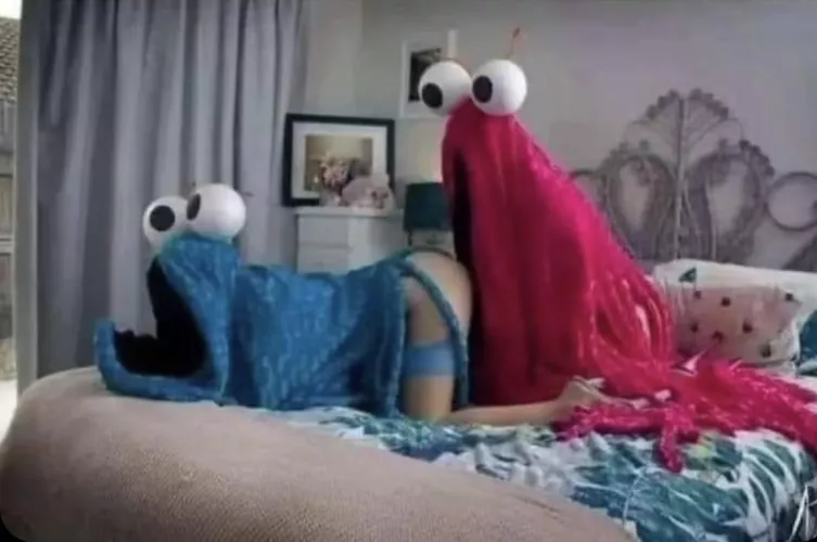 No way this is an actual video right? 😂