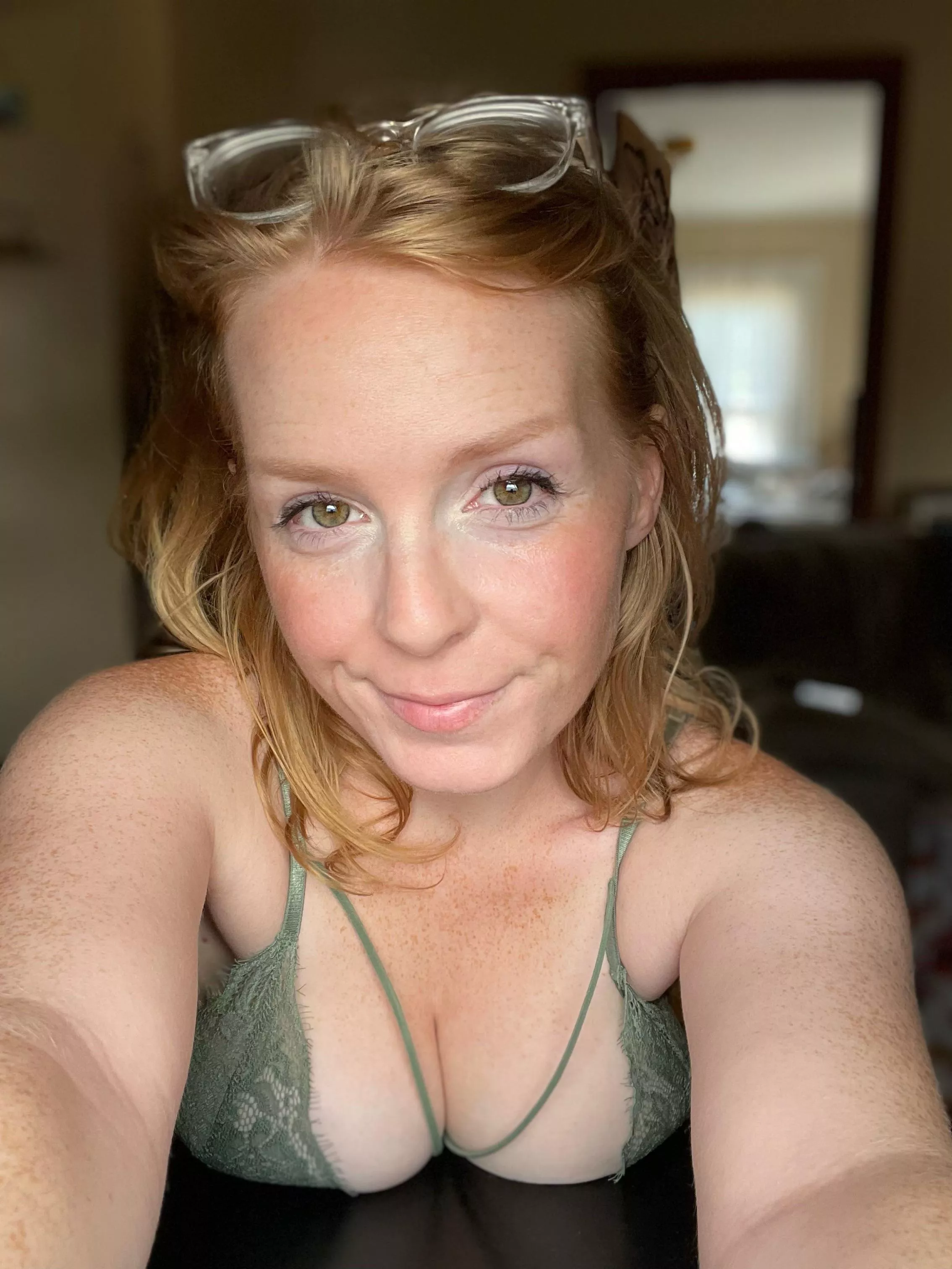 Taking a break from this weekend cleaning! 💕