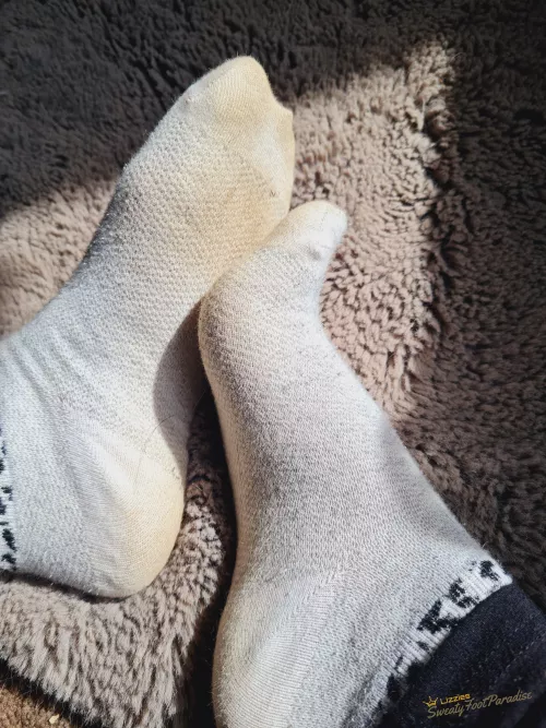 I love getting me feet sweaty just for you! ☺️🥵 Day 3!! (Selling)