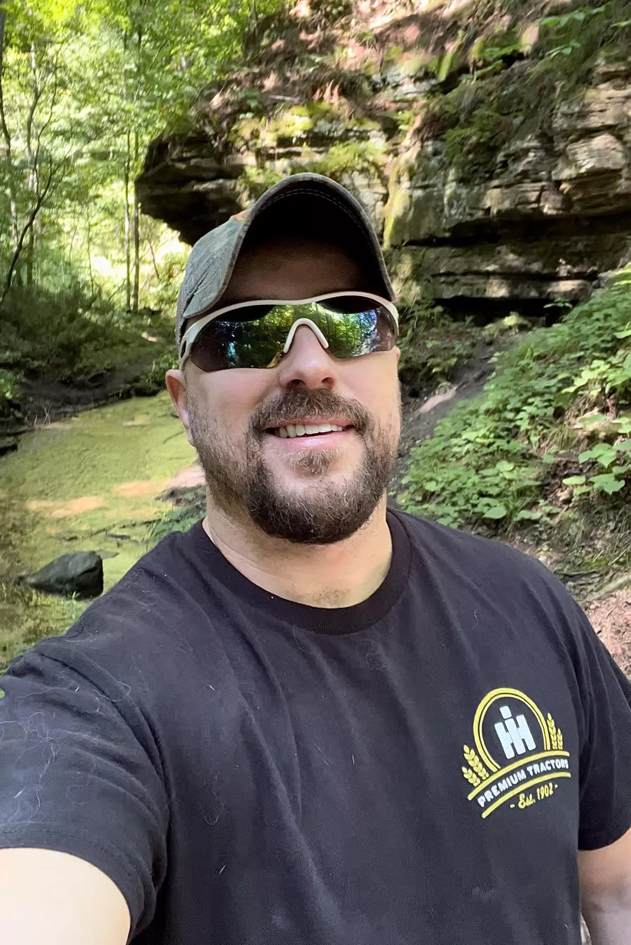 (32) Smiling for you bears 💪🐻