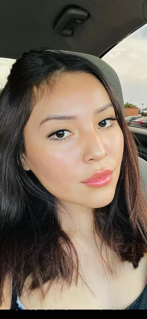 who can give this innocent teen her first trib Dm asap