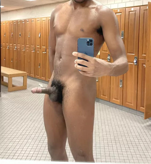suck me off while no oneβs looking