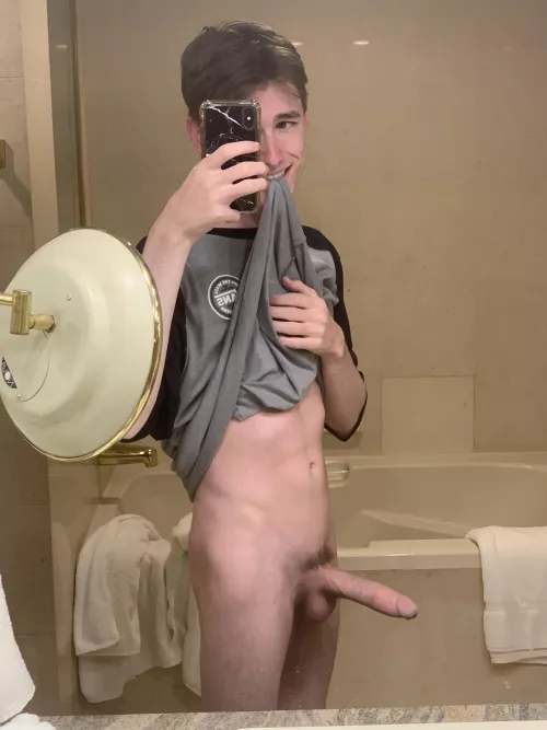 (18) las vegas bathroom pics go hard 🍆💕