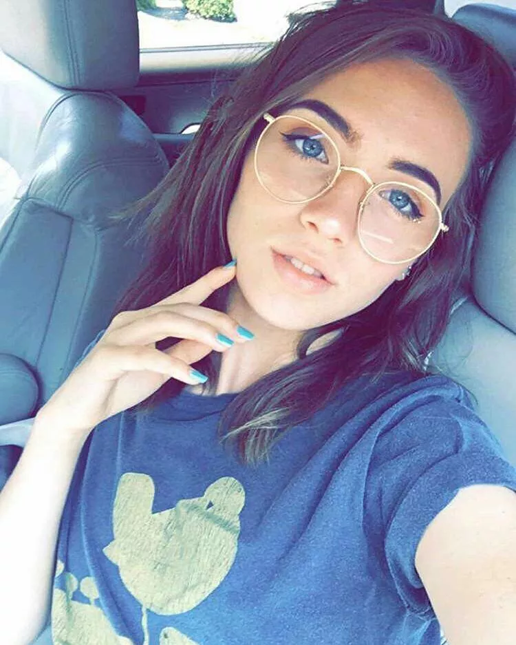 I'm nothing but a mindless slut. according to my bf