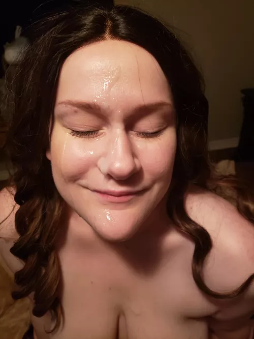 love when his cum hits my face 😈