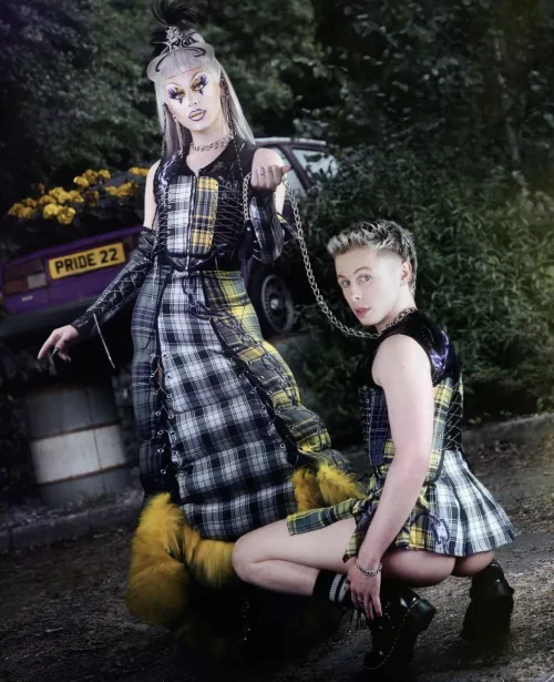 Blu Hydrangea’s Booty