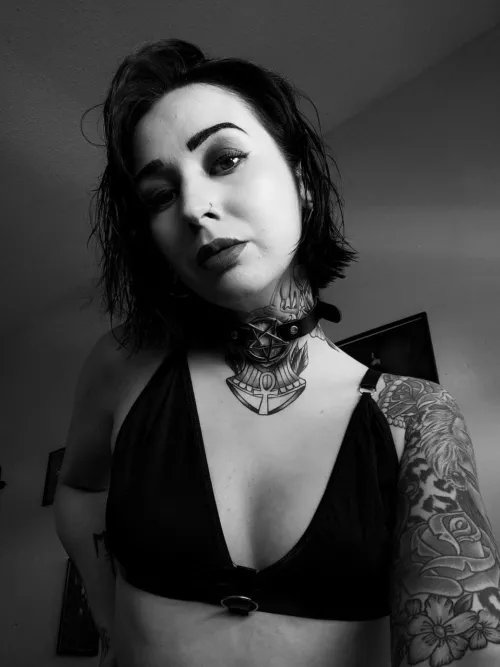 Dark bitch selfie๐ท