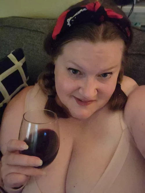 cheers 🍷😘 [F49]