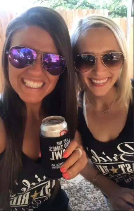 Which babe in shades? 😎 Which babe in shades? 😎