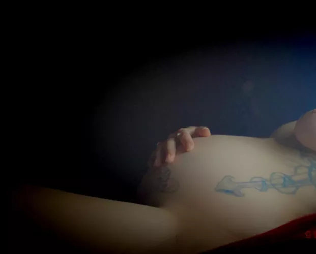 Pregnant and lovin the belly 😘