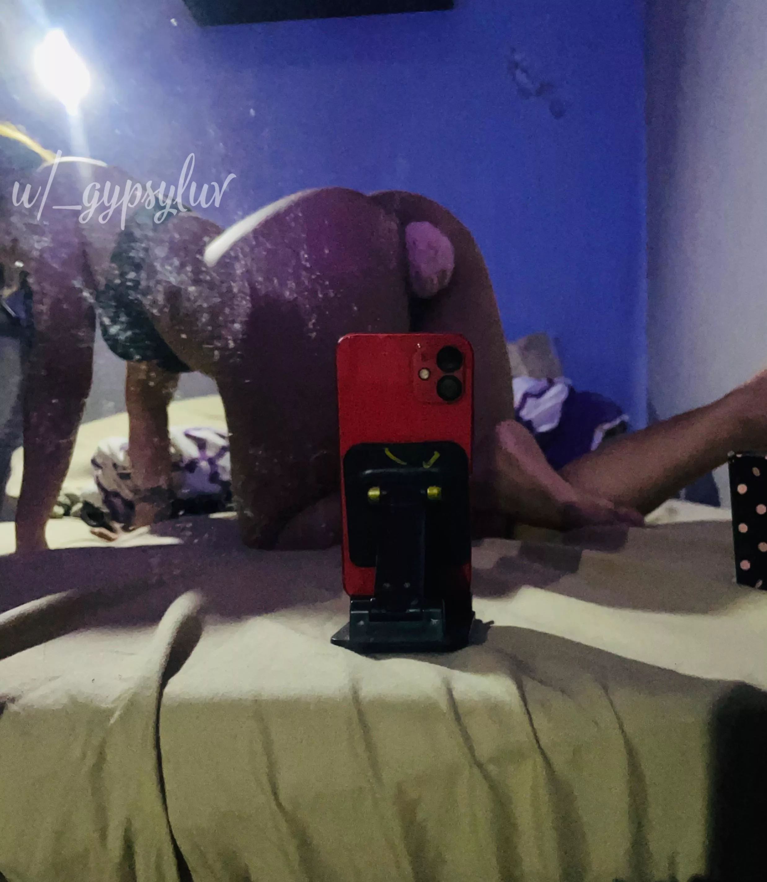 (F)eeling extra generous today. Ang hot ko daw dito sabi ng partner ko e. 🫣