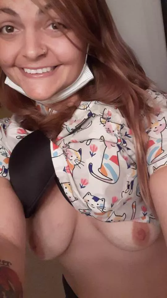 let's celebrate me making the whitelist by showing you my boobies 😜😜😜