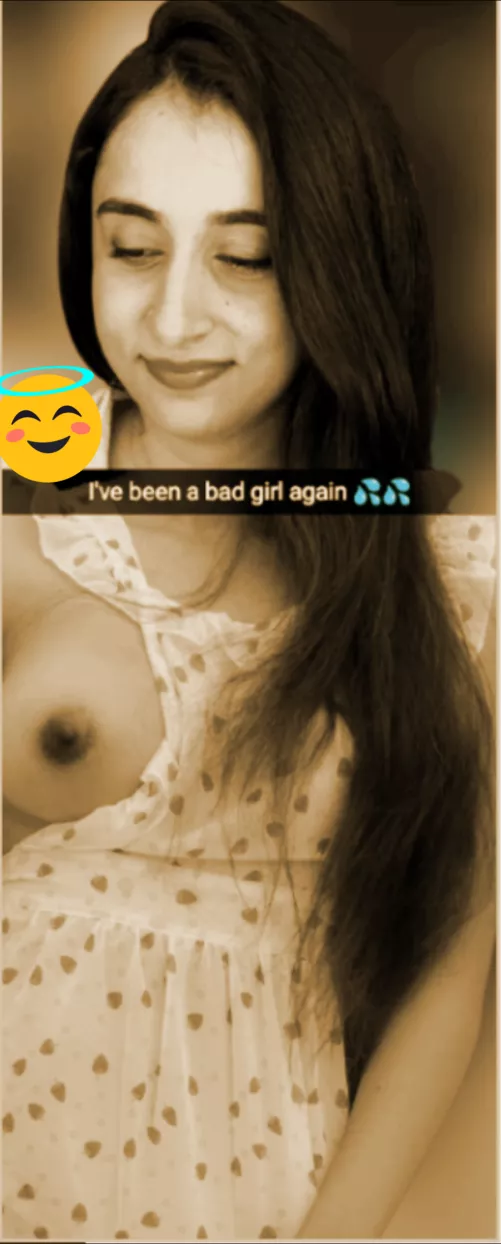 TS tits visible 👀