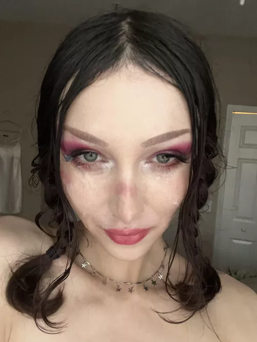 He told me that I was pretty then came on my face