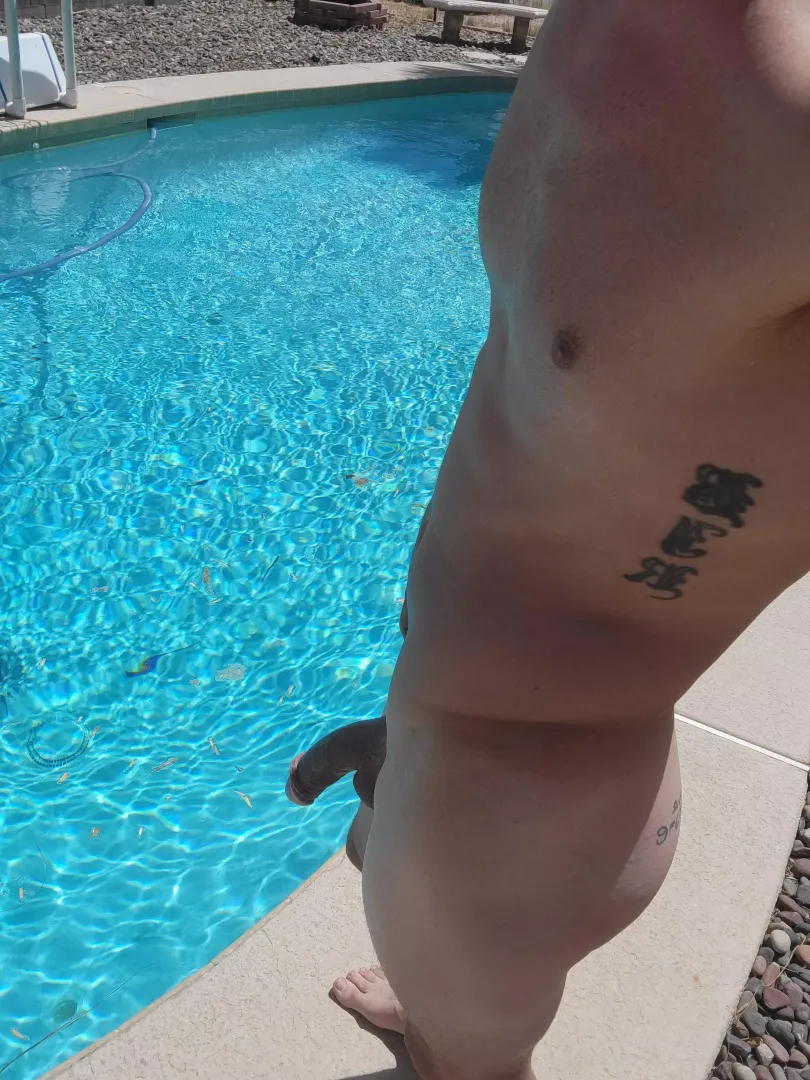 was told I should post this here... do i have a cute butt?