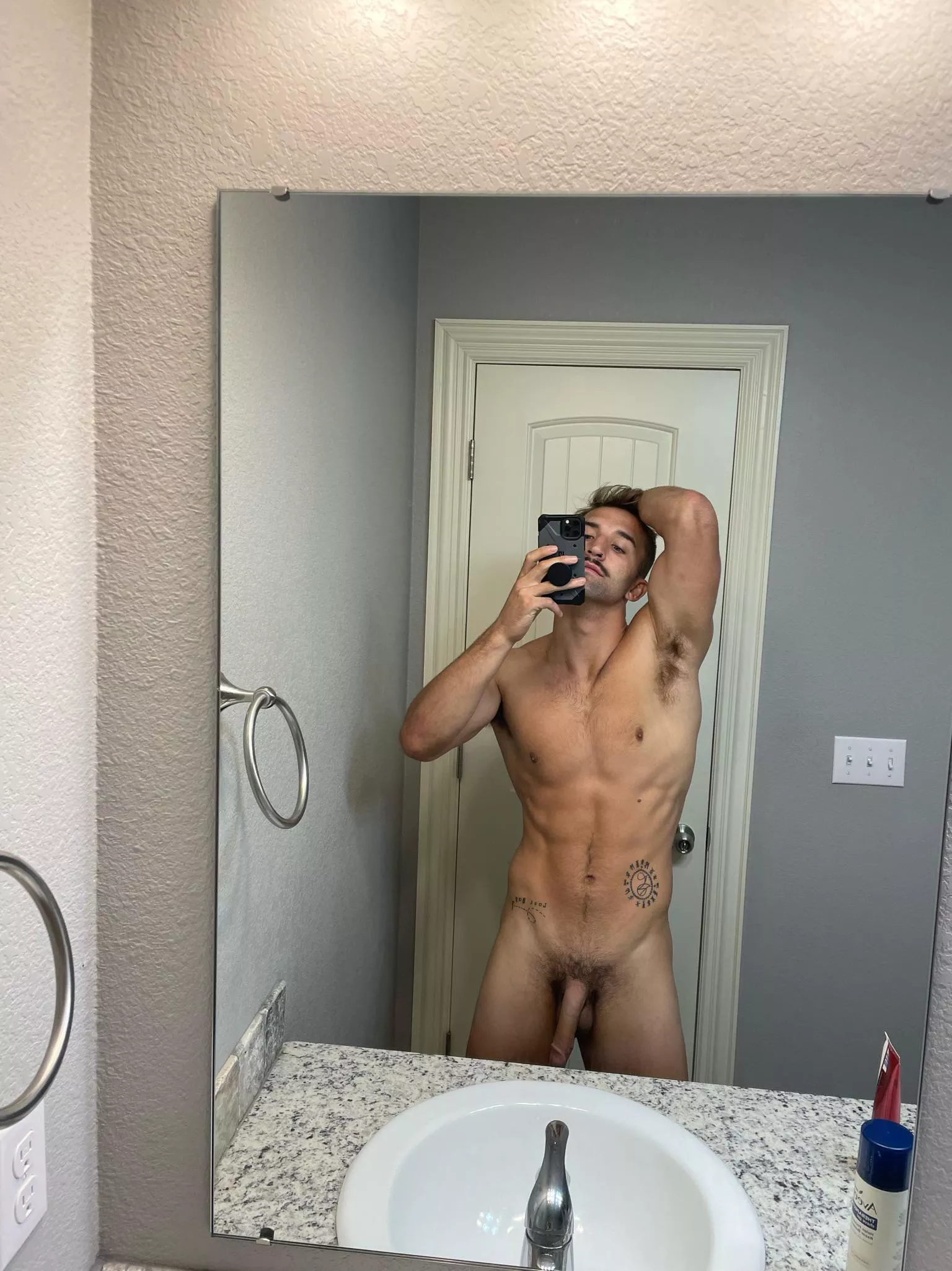 👀🥰😜🍆🤠🍑