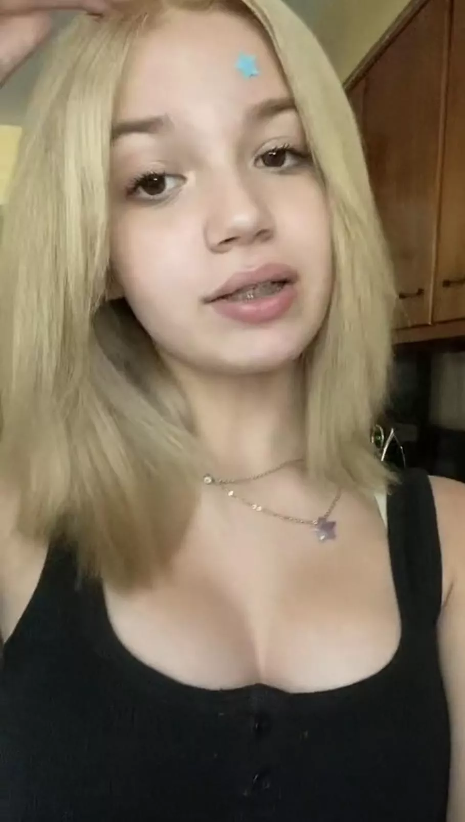 Dm to cum on her