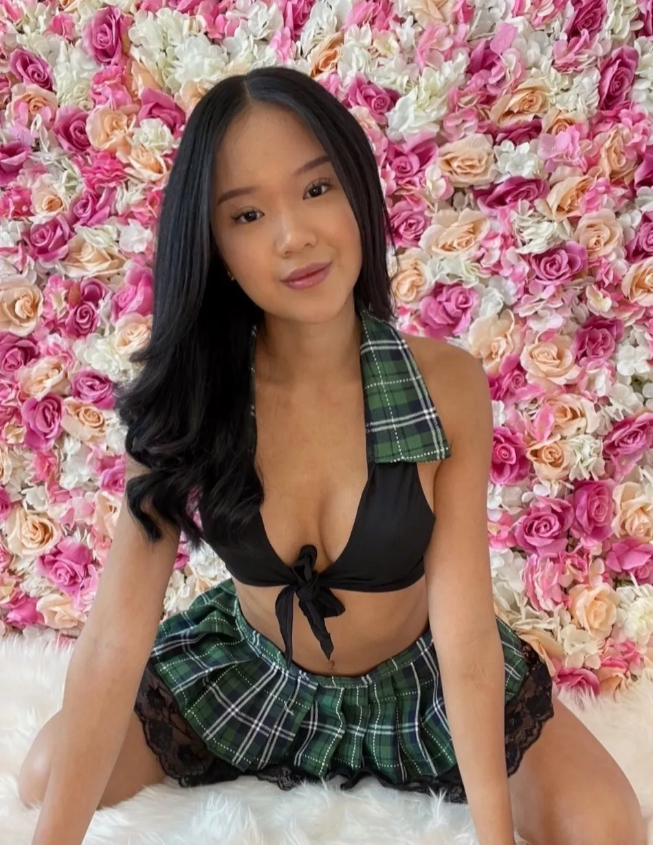 Do you like my outfit?