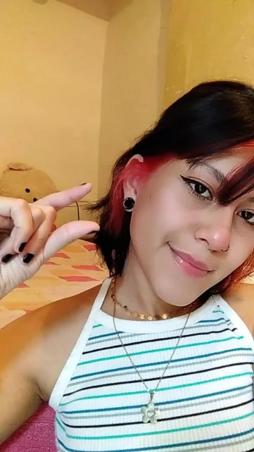 [domme] I want to humiliate some pathetic like you, do you dare? im available right now little beta