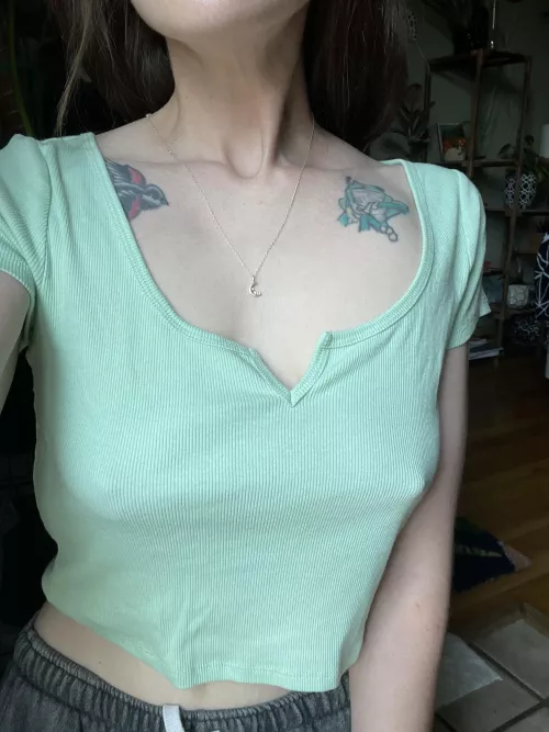 I thought it was a cute outfit [f] 🤭