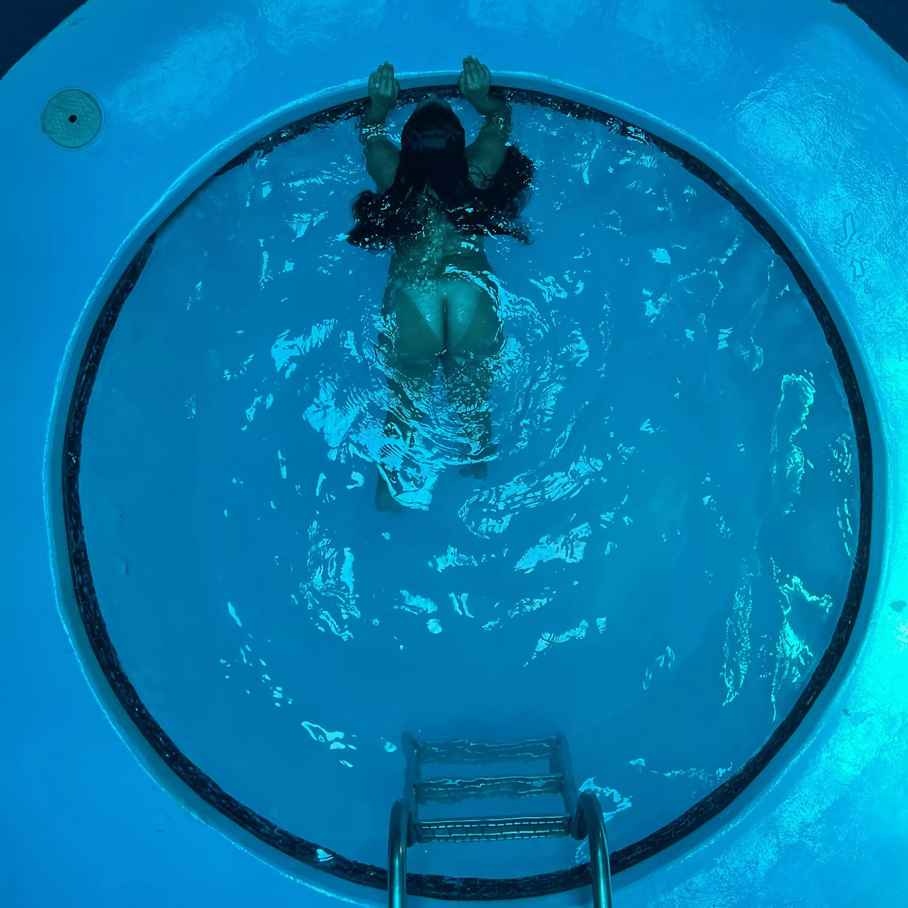 isn’t my tan line beautiful