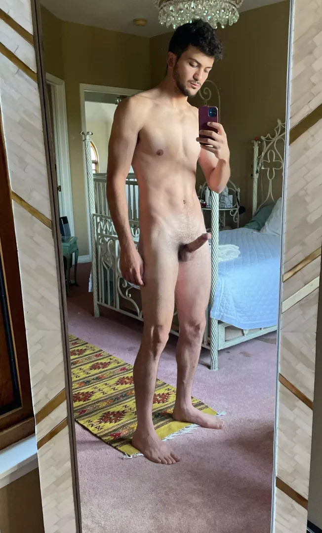 Who can i feed this morning? Hands up if you want some!