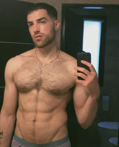 (26) Latino firstimer, what’s up ?!