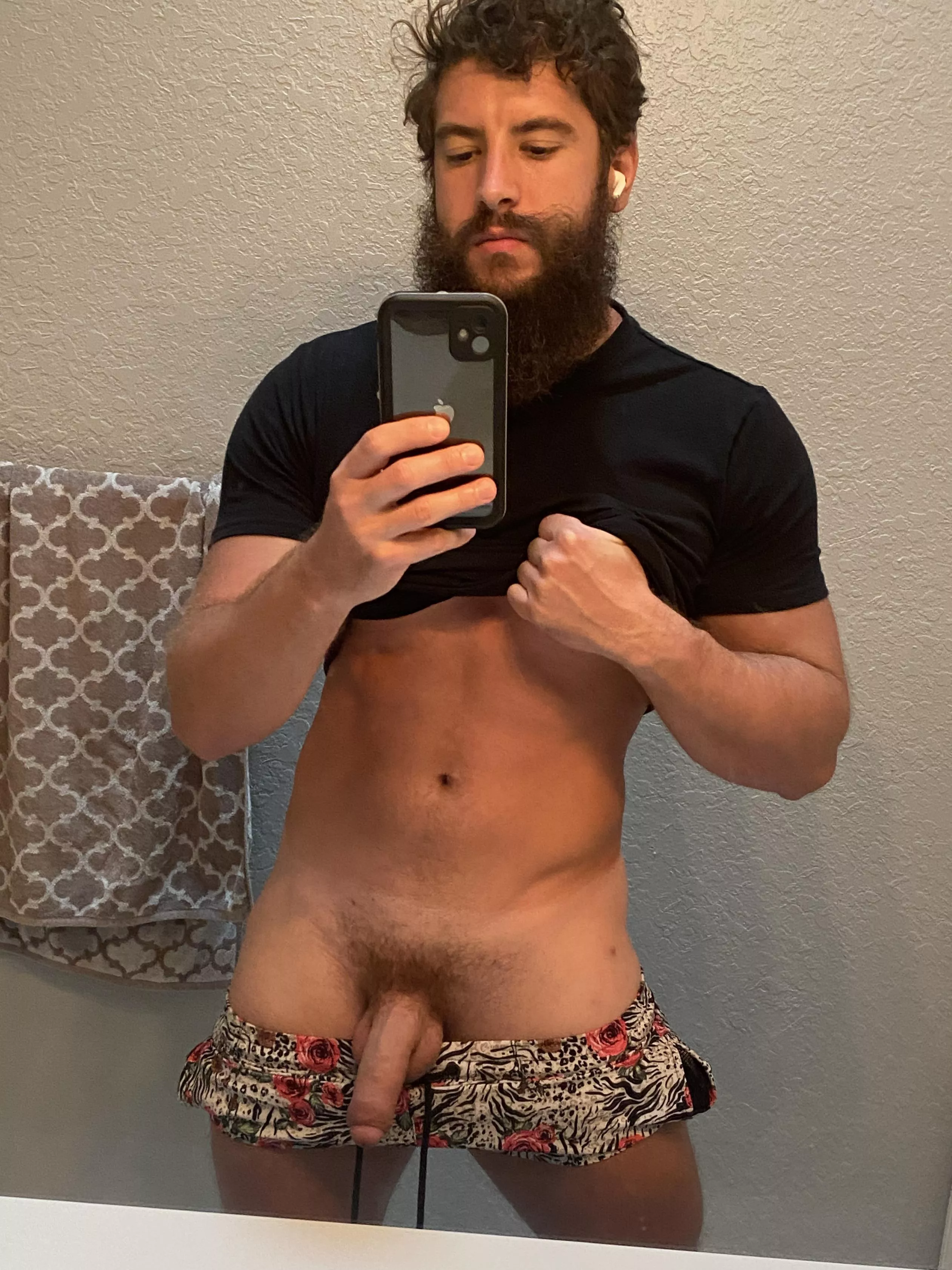 (28) how’s it hangin’?😉