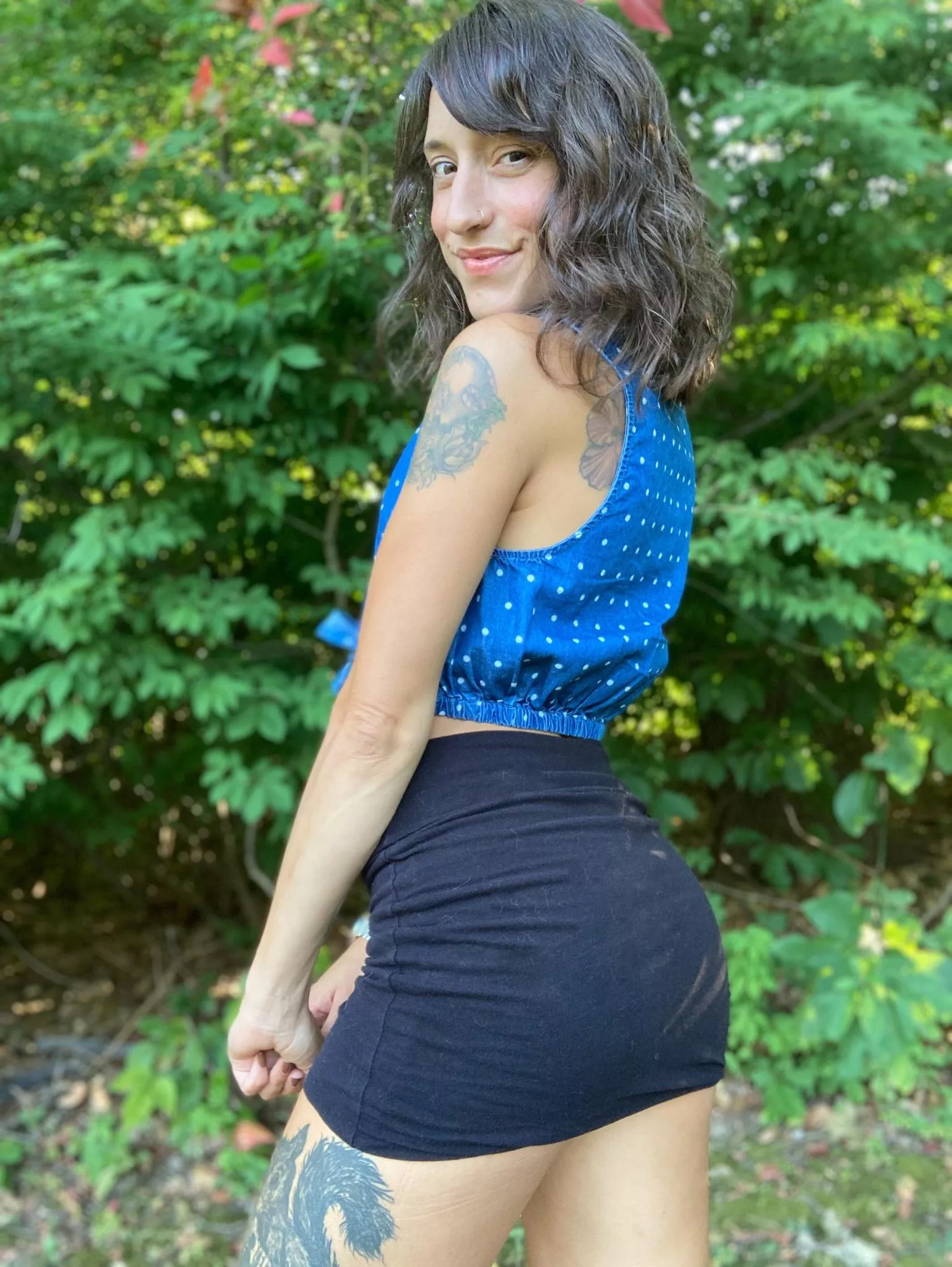 Don’t usually wear my hair curly. (F)eeling cute.