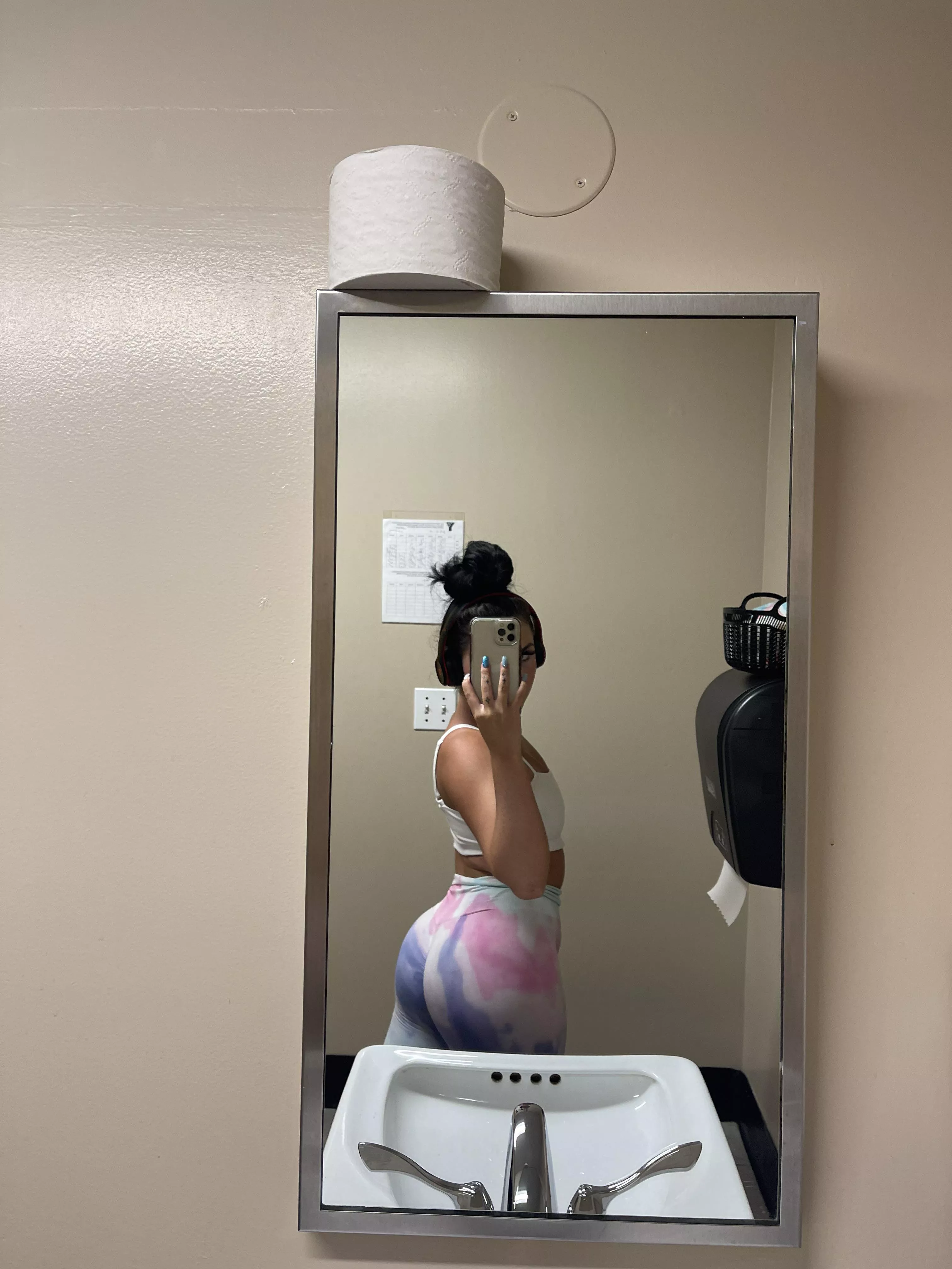 My new yoga pants! My new yoga pants!