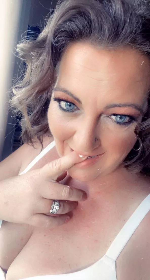 My wife is horny and wants a Sexting buddy. Are you good enough to fulfill this for her? My wife is horny and wants a Sexting buddy. Are you good enough to fulfill this for her?
