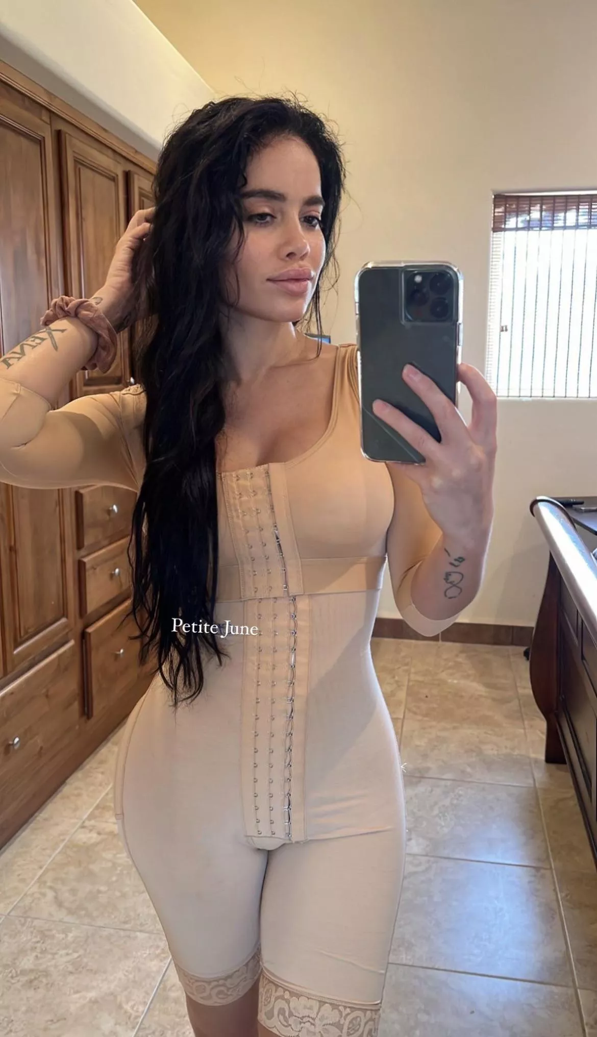 She still look good🤷🏾‍♂️ i could see her deleting her social medias soon